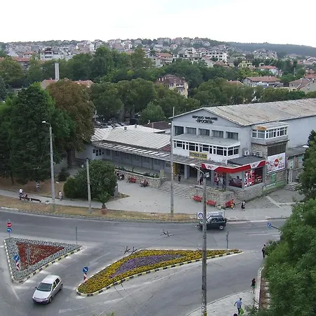Asparuhov Guest And 2* Warna
